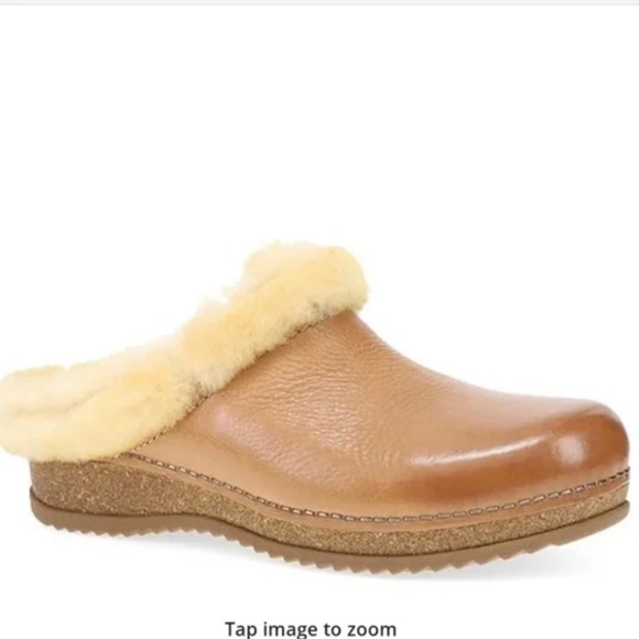 EUC condition Dansko Magda Leather Shearling Cuff Clogs 39 - Picture 1 of 9